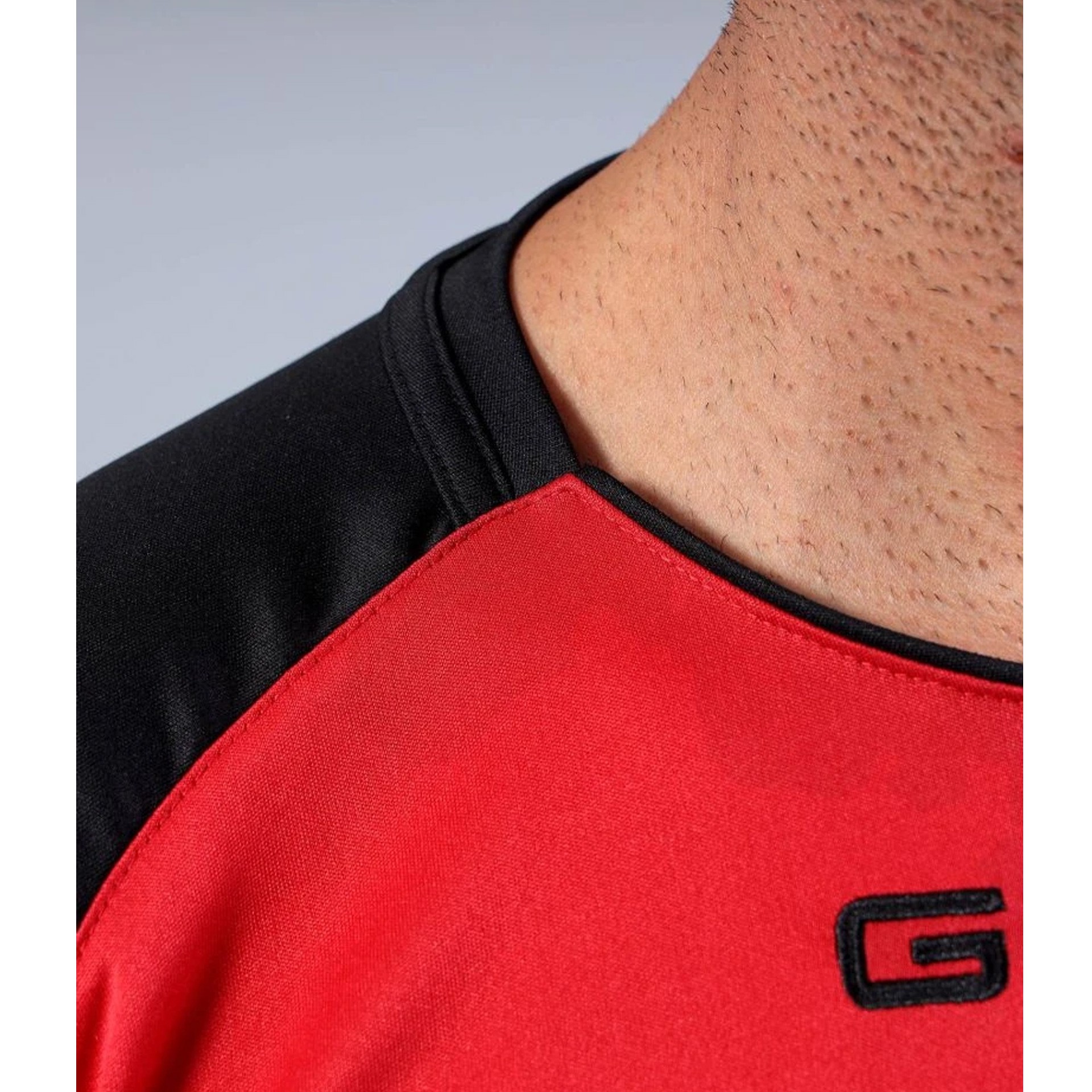 CAMISETA GIVOVA CAPO