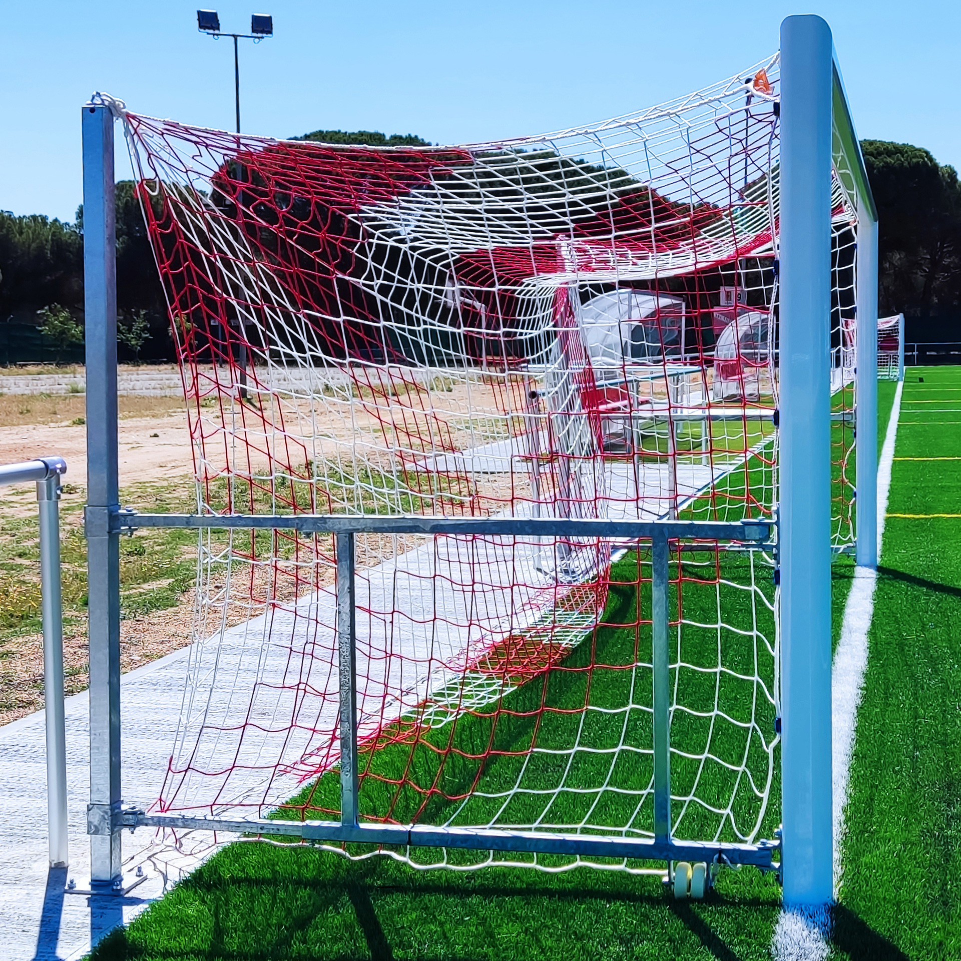 jgo porterías al. fútbol7 90mm abatibles arquillos galv caliente 4 JGO PORTERÍAS AL. FÚTBOL7 90MM ABATIBLES ARQUILLOS GALV CALIENTE