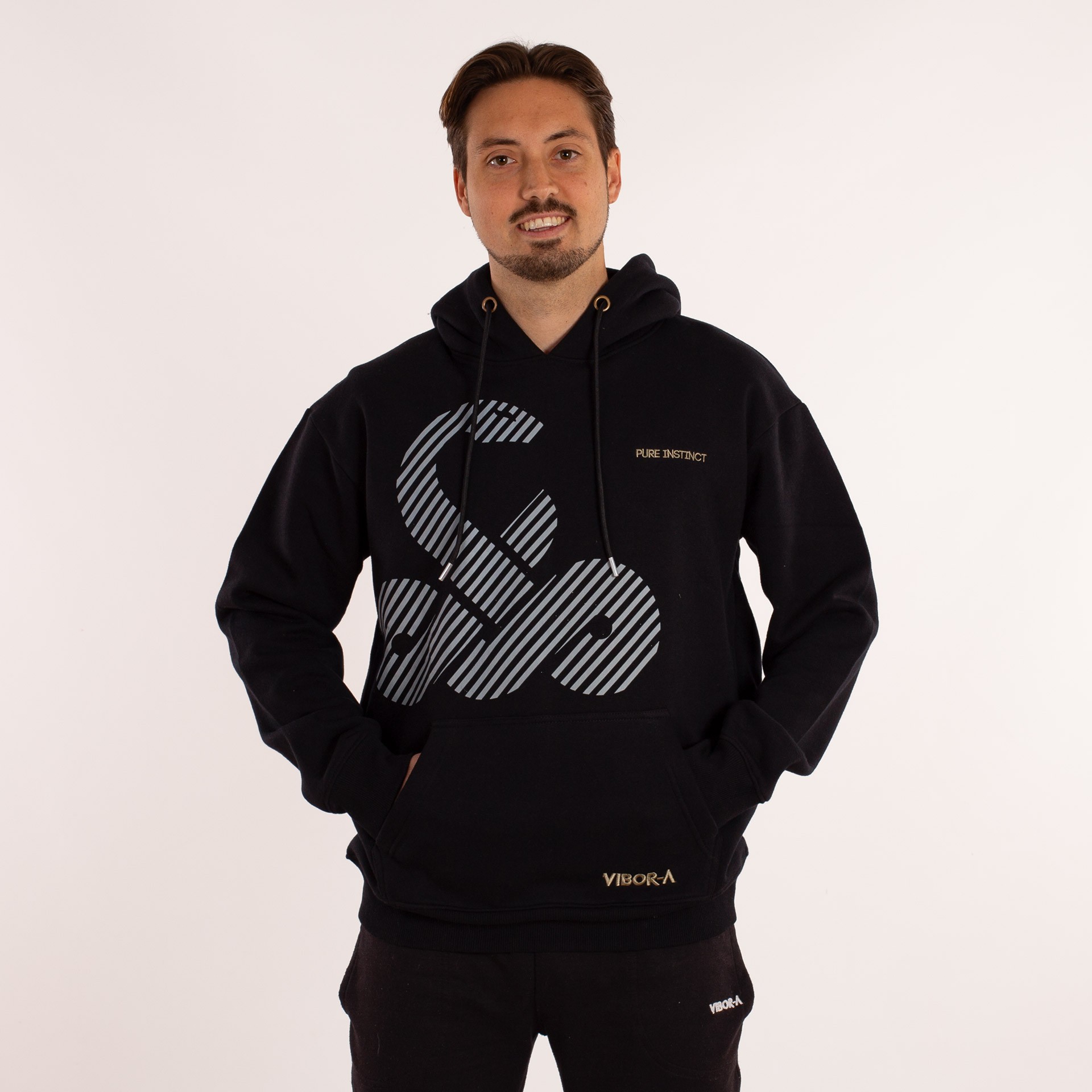 sudadera vibor-a seoanei negro 1 SUDADERA VIBOR-A SEOANEI